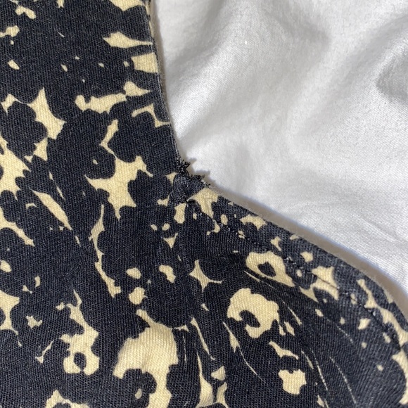 Black and Cream Long Tank - Picture 6 of 9